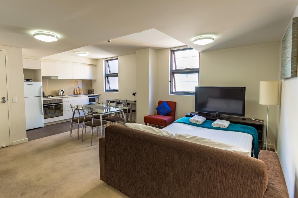 ניוקסטל Hotel 111 מראה חיצוני תמונה